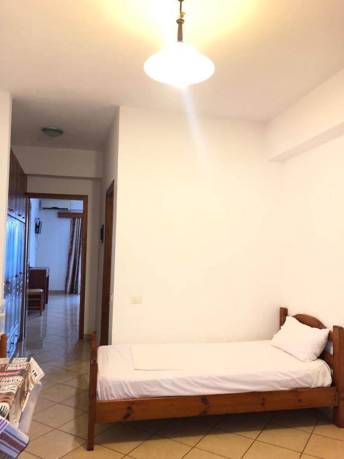 הימארה Center Hotel Pirro מראה חיצוני תמונה