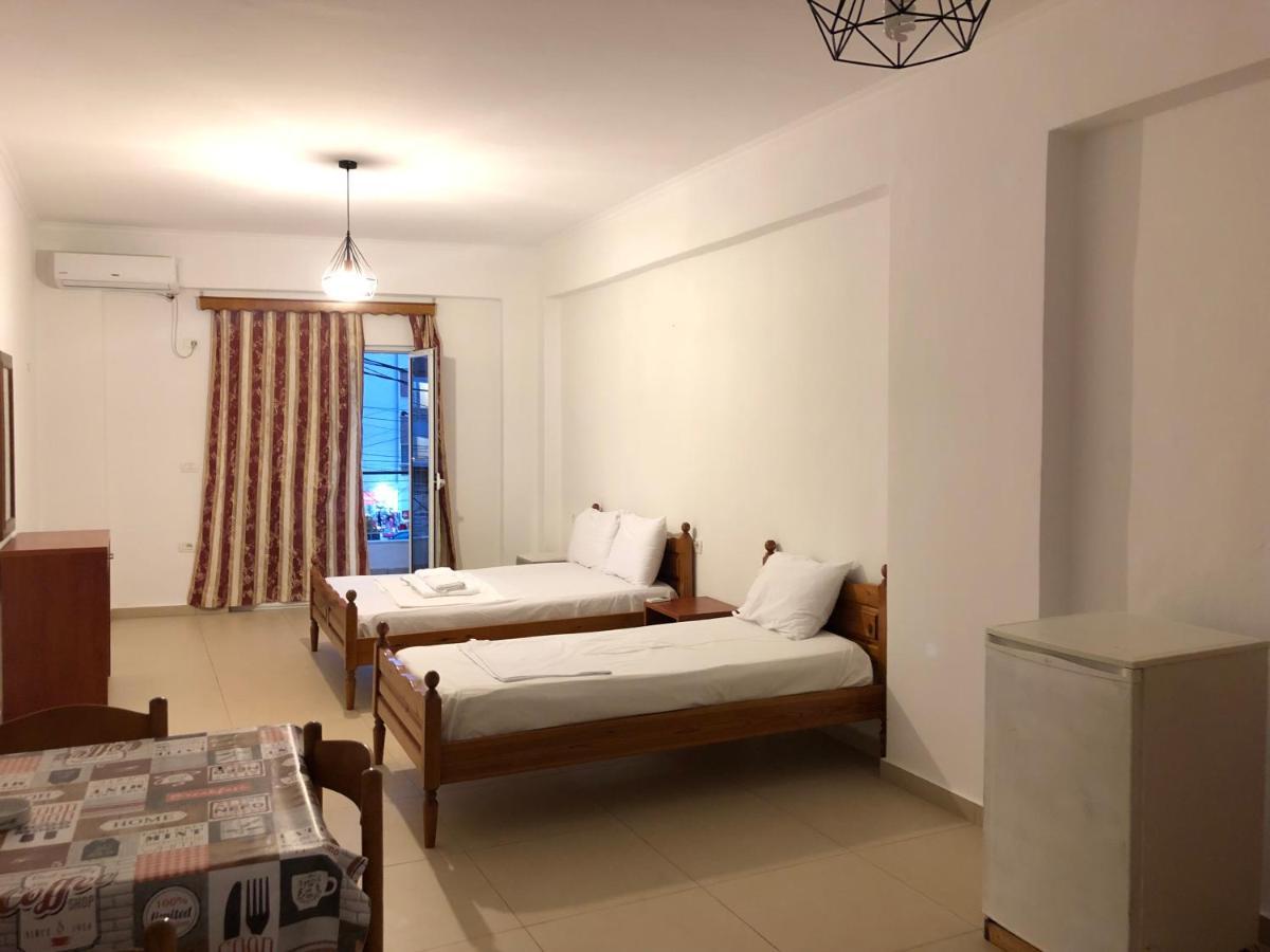 הימארה Center Hotel Pirro מראה חיצוני תמונה
