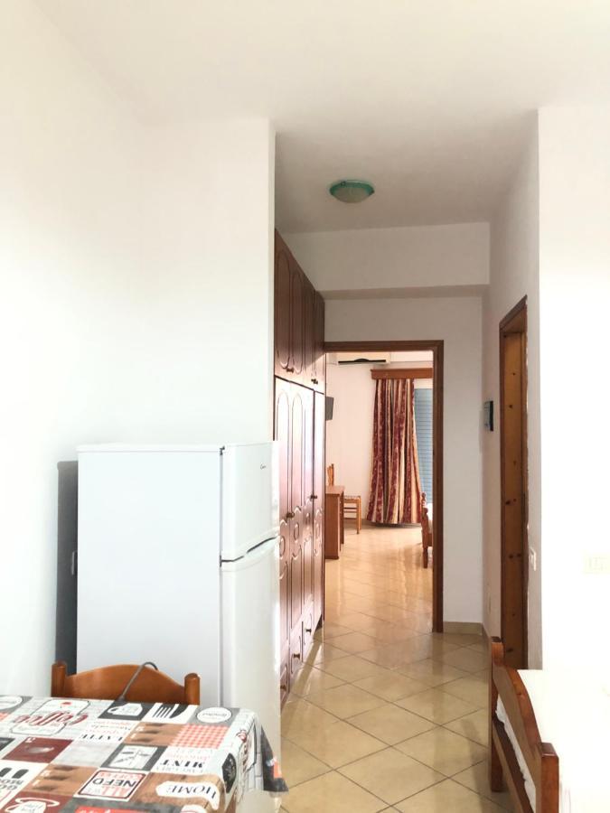 הימארה Center Hotel Pirro מראה חיצוני תמונה