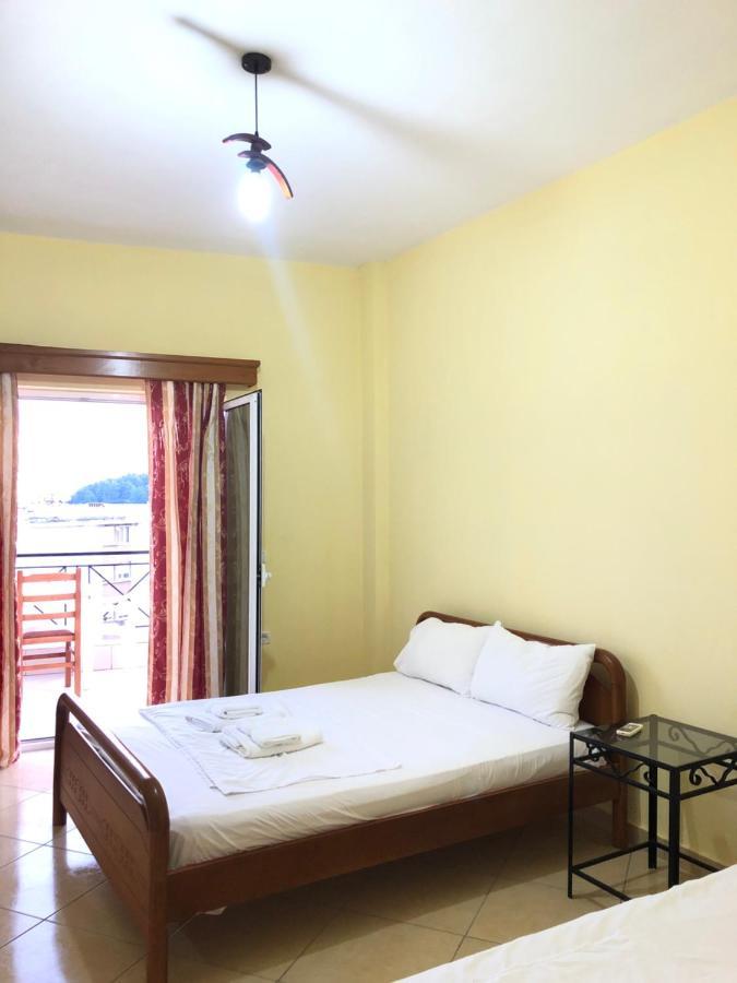 הימארה Center Hotel Pirro מראה חיצוני תמונה