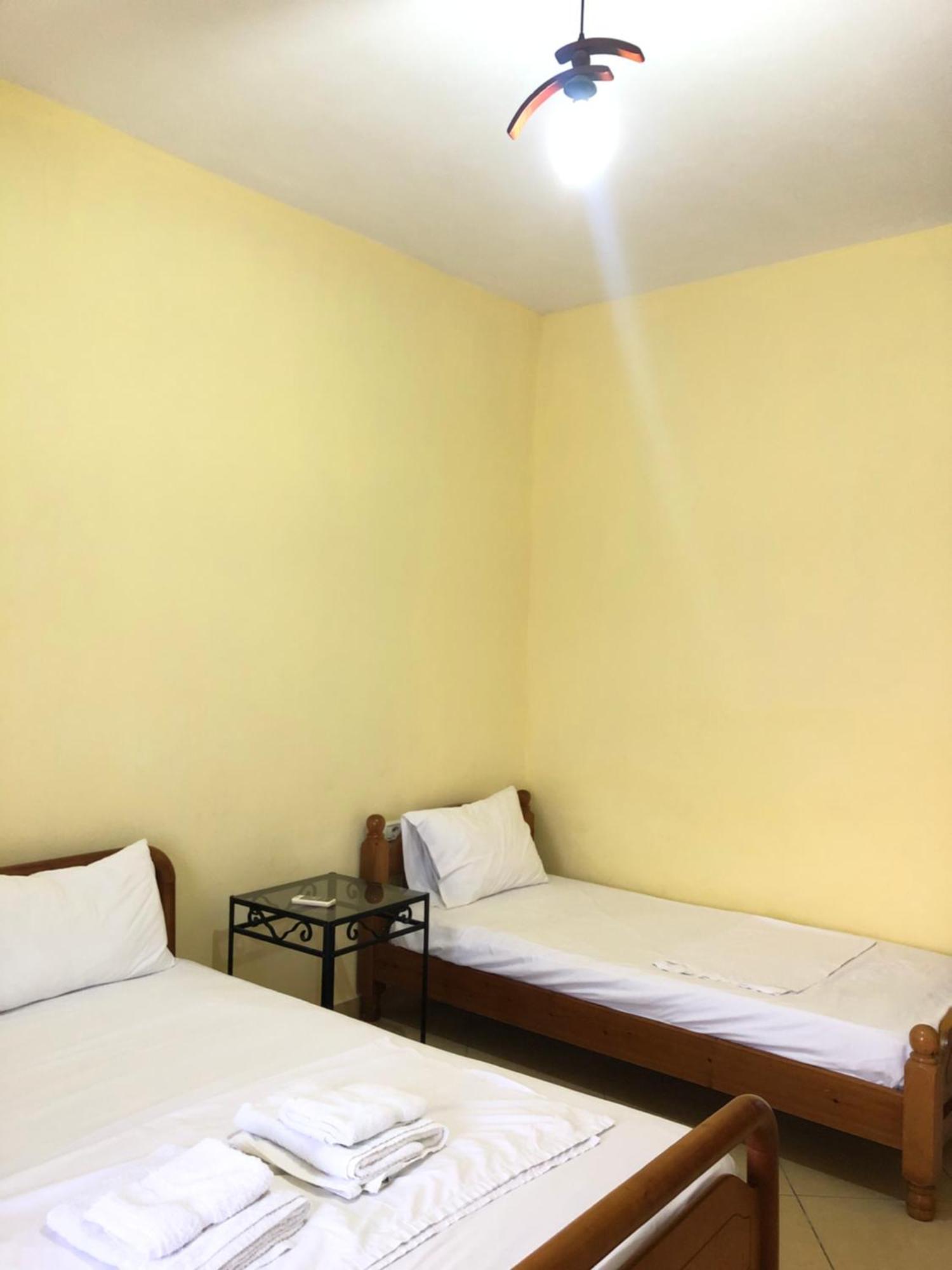 הימארה Center Hotel Pirro מראה חיצוני תמונה
