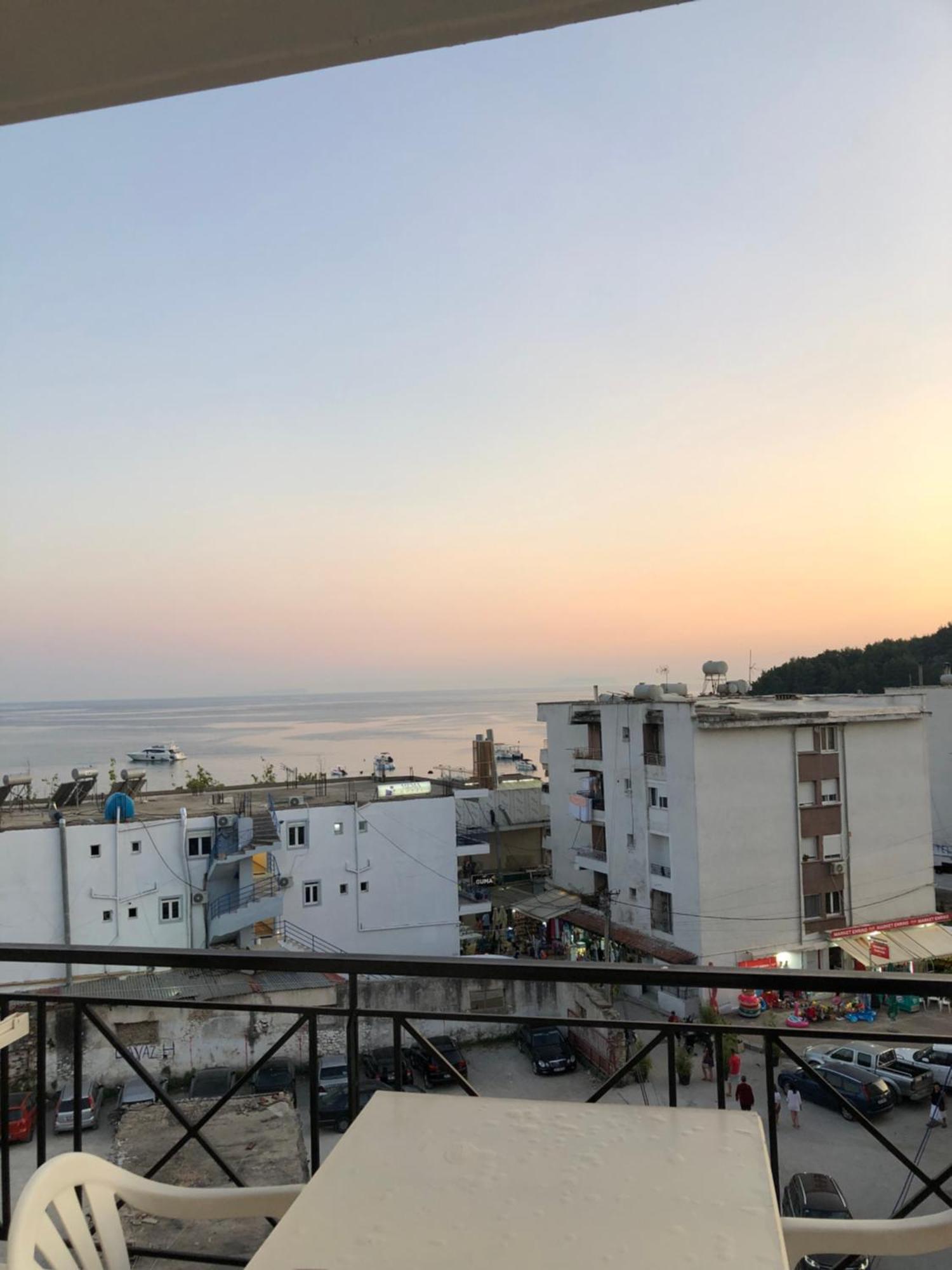 הימארה Center Hotel Pirro מראה חיצוני תמונה